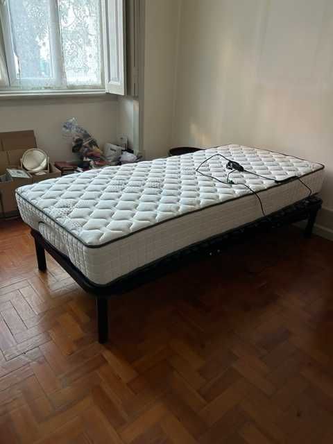 cama articulada em perfeitas condições!