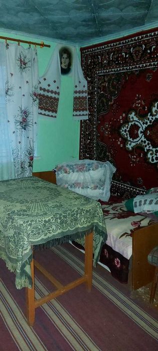 Продаж будинку разом із земельною ділянкою