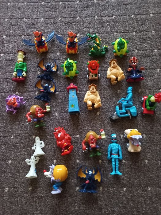 Kinder niespodzianki  - figurki