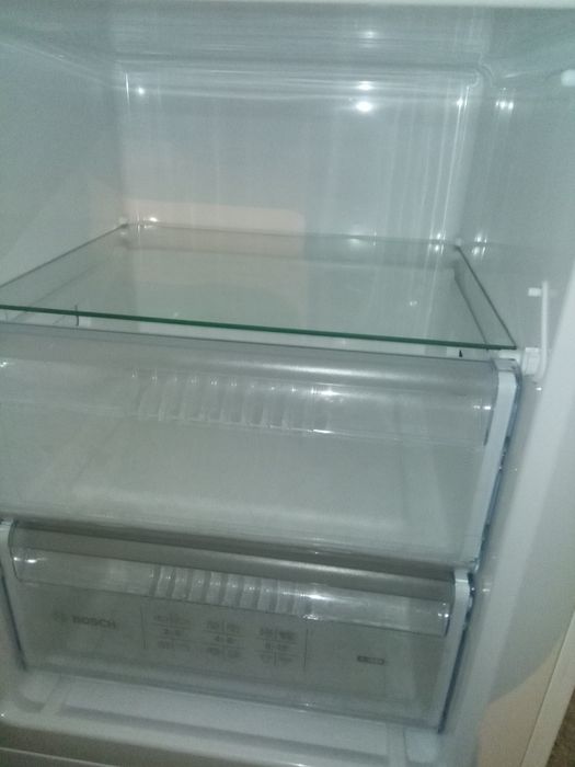 Двокамерний Холодильник BOSCH