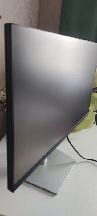 Монітор 27" DELL P2722H як новий