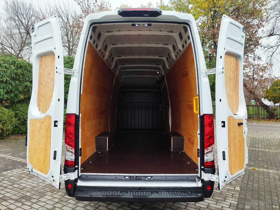 Wypożyczalnia Wynajem Busów różnych MAXI Ducato Iveco automat