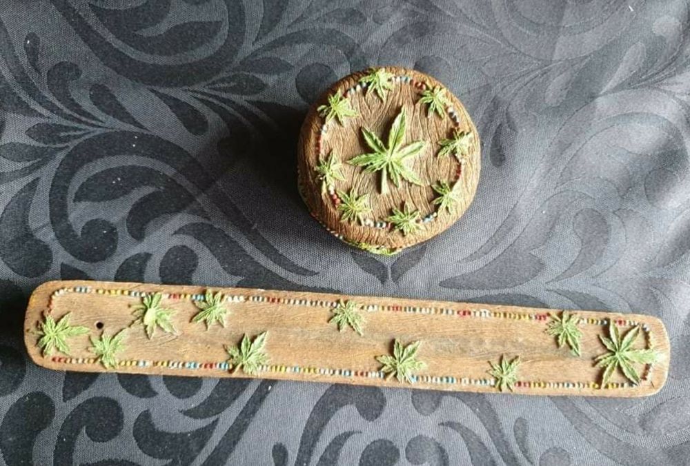 Cinzeiros, bonecos, relógio, caixa+suporte incenso Rastaman Bob Marley