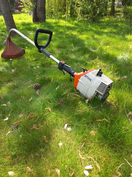 Podkaszarka kosa spalinowa Stihl FS 120 Gaśnie na wolnych obrotach