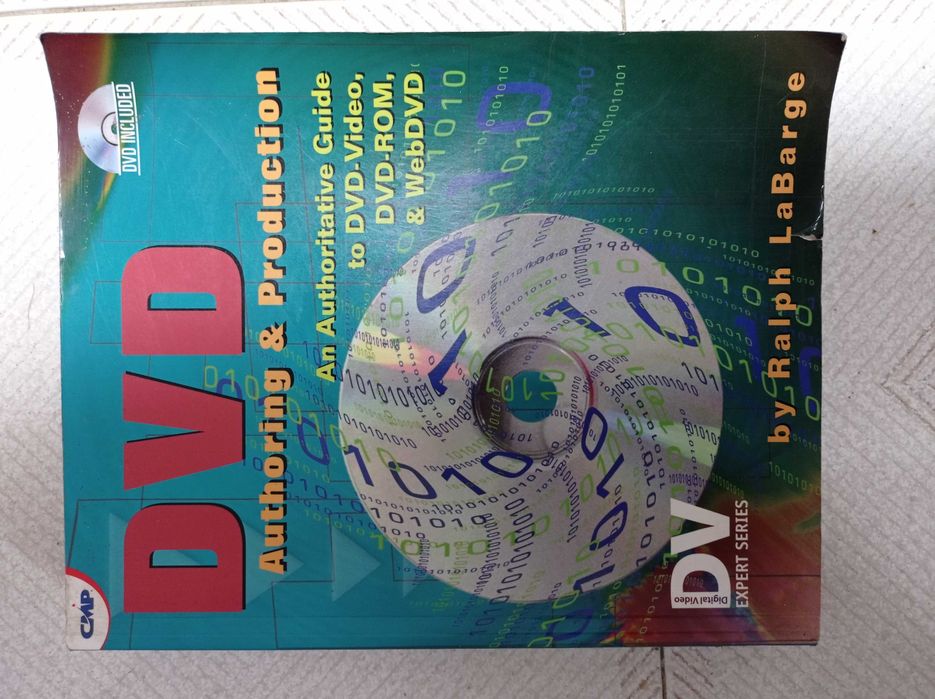[VENDIDO CONJUNTO OU SEPARADO] Livros Multimédia (Flash, Java, DVD)