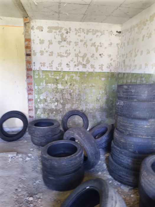 Продам будинок  під ремонт