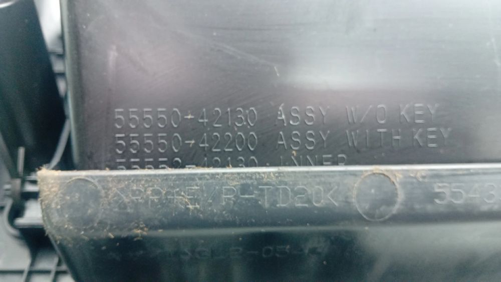 Porta luvas TOYOTA RAV4 V (_A5_, _H5_)