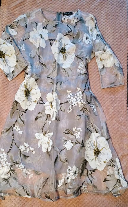 Piękna sukienka marki BingiCai