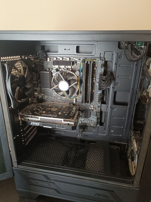 PC + monitor em muito bom estado