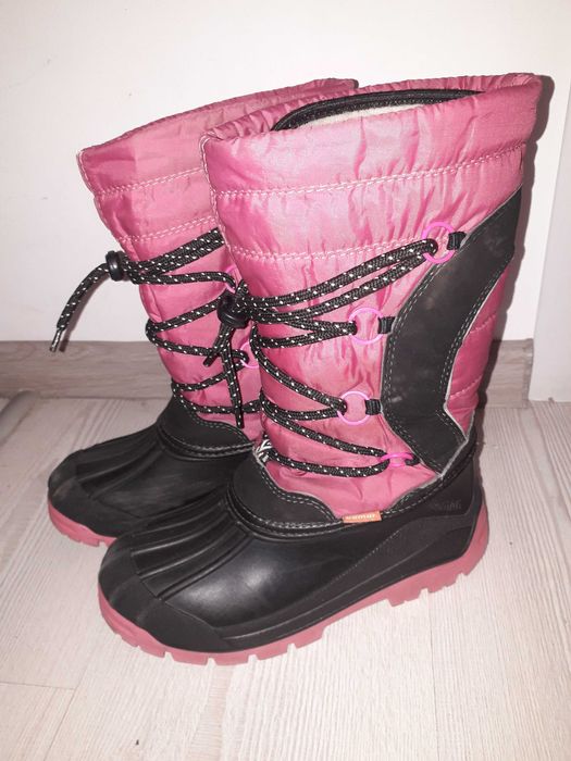 Продам сапожки demar