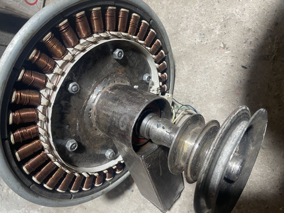 Мотор до вітрогенератора бензогенератора гес