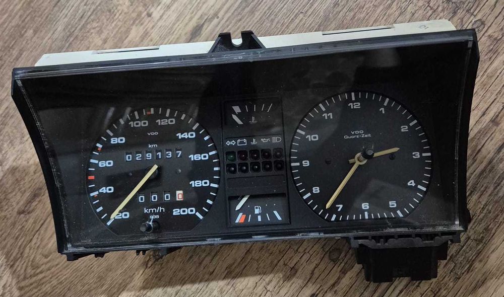 Licznik Zegary VW GOLF MK2 (83-92r.) 1,3 Benzyna Oryginalny VDO
