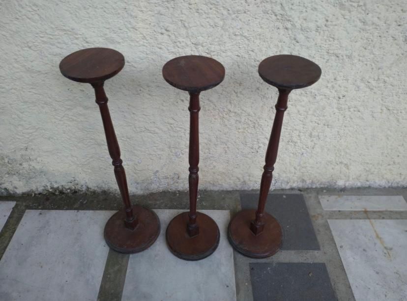 Três Colunas em Madeira para Vasos