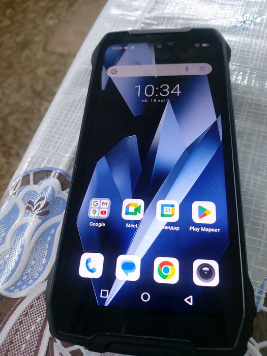 Продам проти ударний телефон