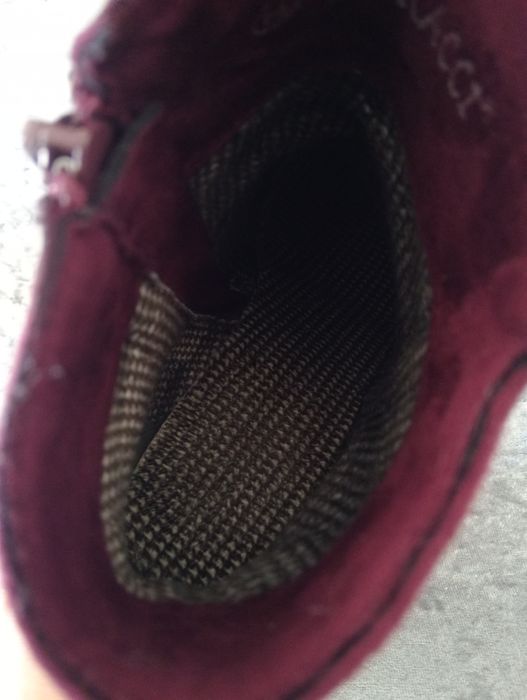 Botas Bordeaux e pretas