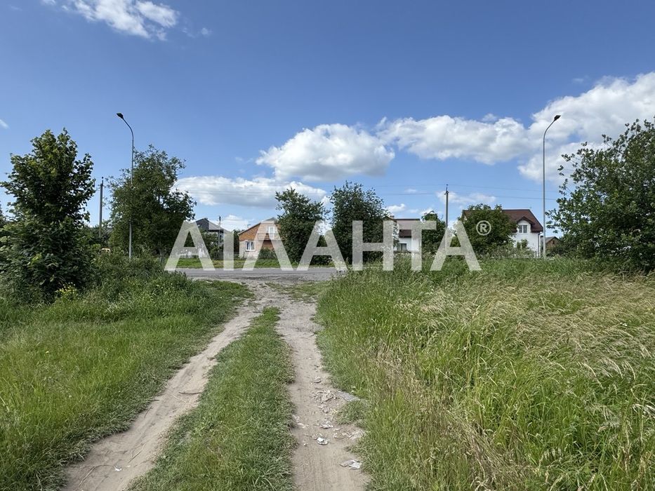 Продаж земельної ділянки с. Підбірці