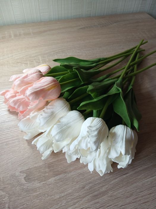 Штучні латексні тюльпани