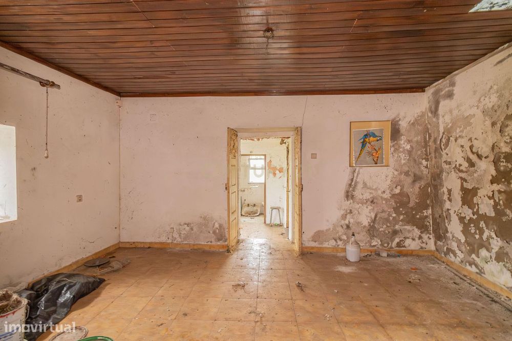Casa em Ruínas com Jardim em Anais, Ponte de Lima
