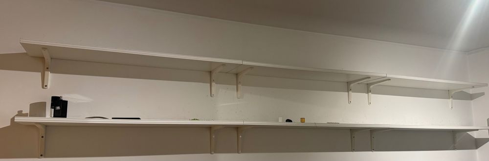 Prateleiras Ikea