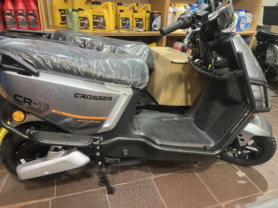 Продам электроскутер CROSSER CR-13
