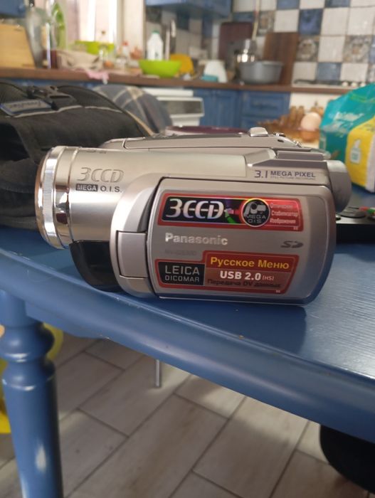 Продам видеокамеру.