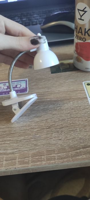 Лампа для книг з батарейками