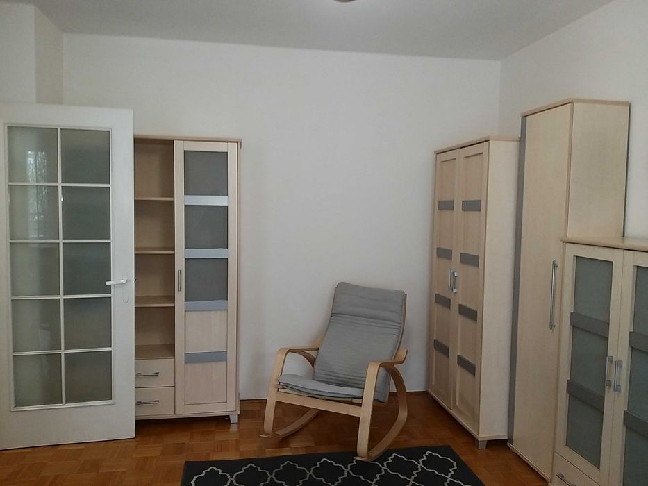 Wynajmę kawalerkę - dostępna od zaraz - najem okazjonalny -34,5 m² widna oddzielna kuchnia, balkon, winda, 3 piętro, dostępne miejsce parkingowe - View 2