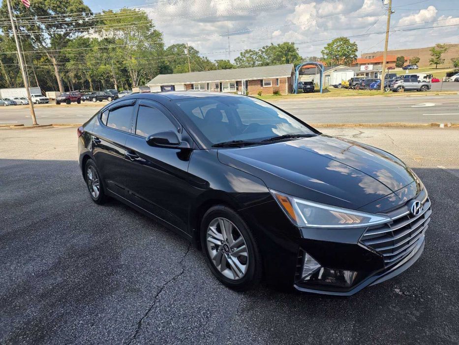 Hyundai Elantra SEL      2020