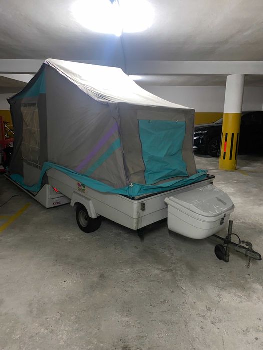 Atrelado Tenda Semi-Novo – Preço Reduzido