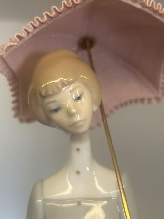 Lladró "Modista - 4700"