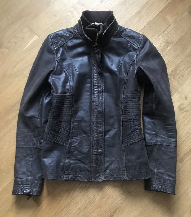 Женская кожаная курточка Promod