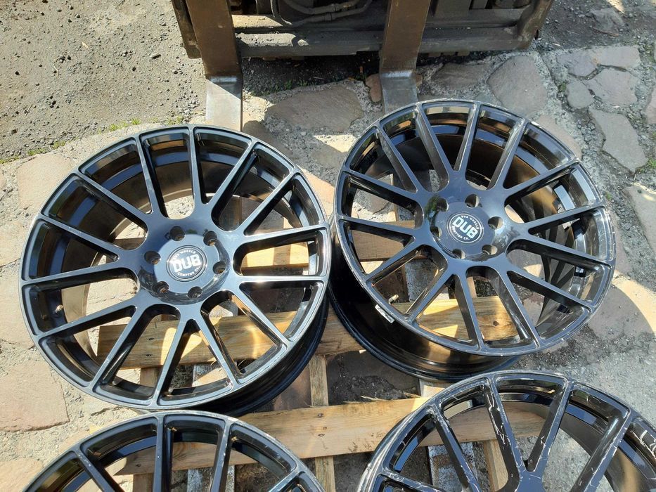 Felga Nissan Titan 22'' komplet