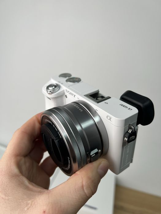 Sony a6000 kit 16–50 | Повний комплект | Без дефектів