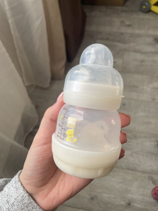 Пляшечка, пустушка, контейнер для суміші, круг, бандаж, накладки грудн