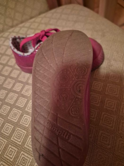 Buty dla dziewczynki