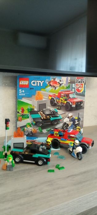 Lego city Пожежна рятувальна служба і поліцейське переслідування