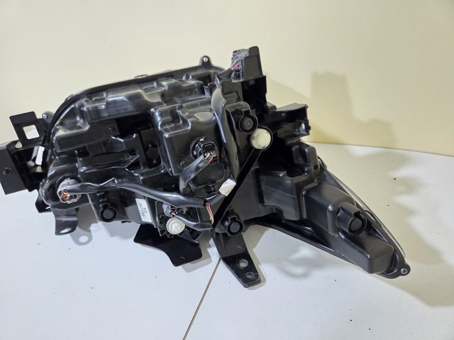 Фара ліва Mazda CX-5 2022-2025 USA