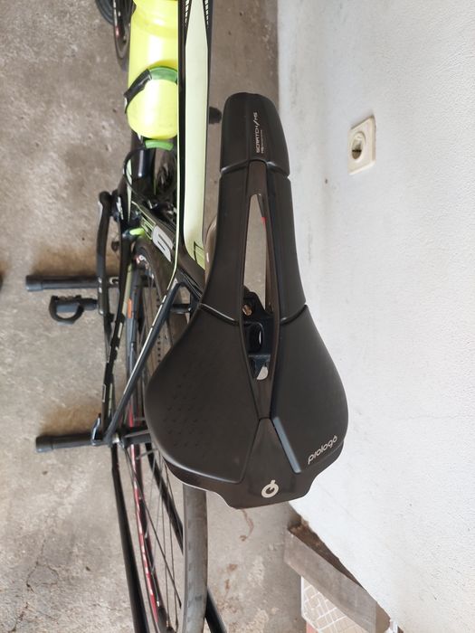 Bicicleta de ciclismo BH Pro G6 carbono