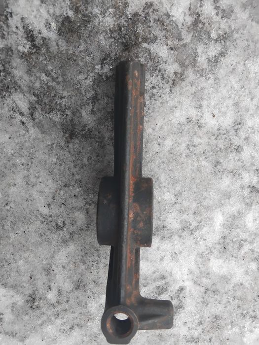 Коромисло клапанів