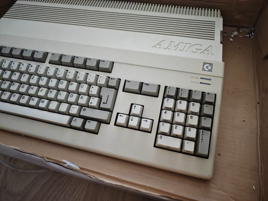 Commodore Amiga 500 super stan komplet pudełko