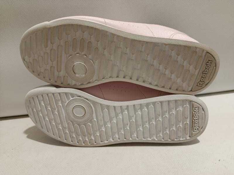 Жіночі кросівки Reebok royal charm у новому стані розмір 38,5