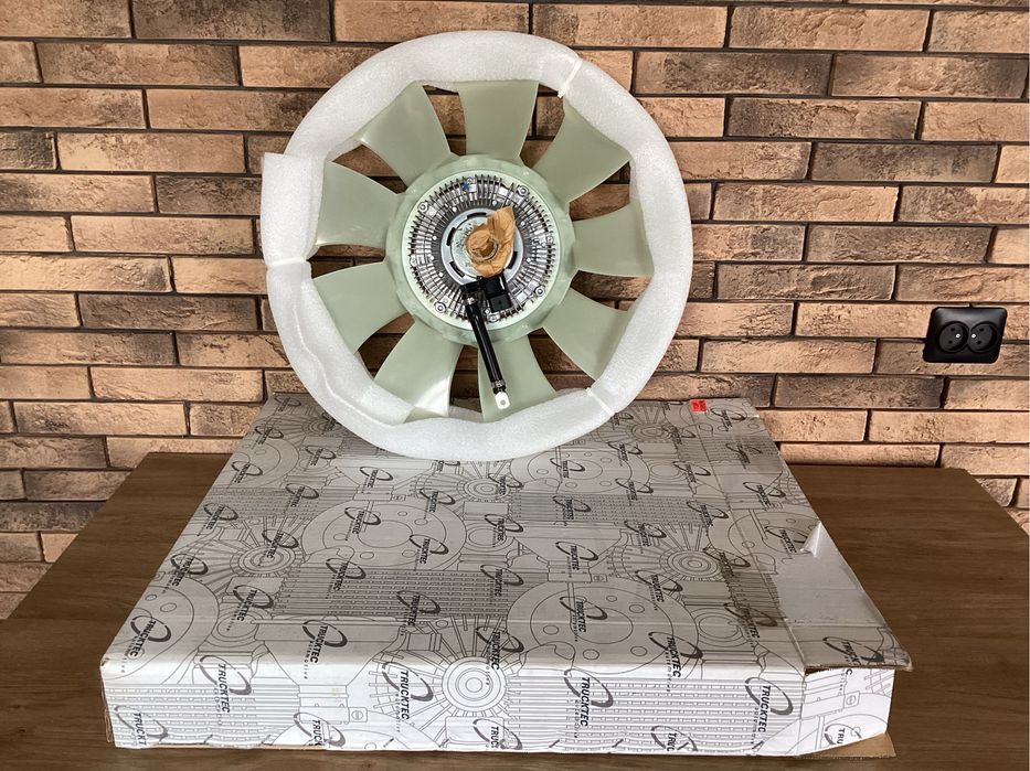 Віскомуфта Mercedes Sprinter 319 Мотор 3.0 Спрінтер 907 906