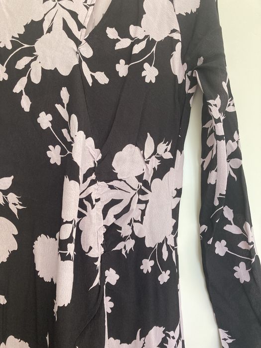 Vestido preto e rosa comprido com racha