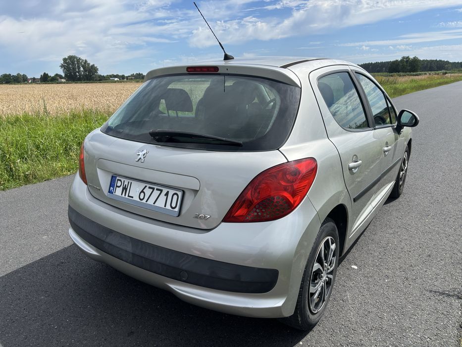 Peugeot 207 2008r