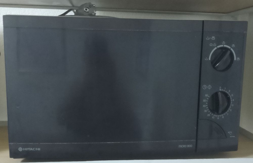 Две микроволновки +телик