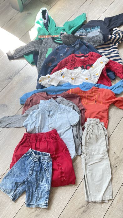 Віддам речі за символічну ціну