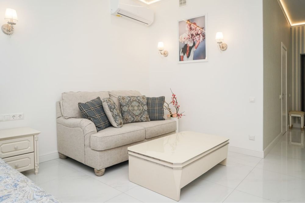 Подобово Квартира в ЖК Смарт Плаза Оболонь. Будинок з генератором