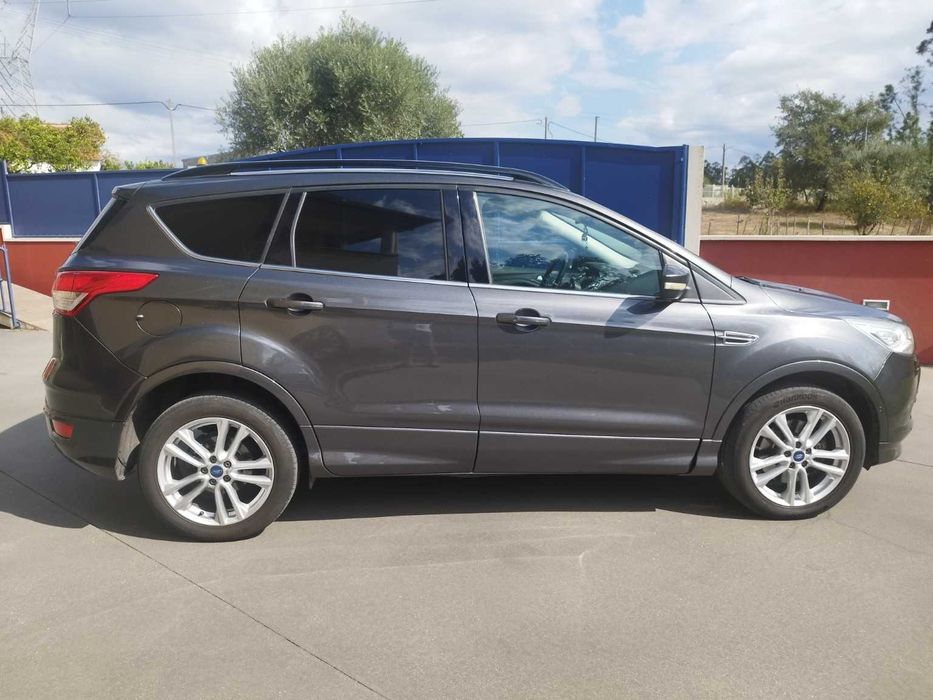 Ford Kuga Titanium 2.0 Duratorq TDCi 180 CV Automático – Tração Integral inteligente