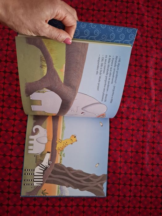 Mãe Mirabelle - Está alguém em casa?