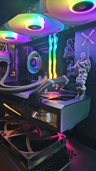 Komputer do gier, Intel i5-14 gen., 2 x dysk m2, 32 gb ddr4, NZXT, AOU